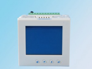 WF-97開關(guān)柜智能操控裝置，產(chǎn)品功能強(qiáng)大，使用于3KV-35KV 戶內(nèi)開關(guān)柜，中置柜、手車柜、固定柜、環(huán)網(wǎng)柜等多種開關(guān)柜。具有動(dòng)態(tài)一次模擬圖、高壓帶電顯示、自動(dòng)加熱除濕數(shù)據(jù)顯示及控制、斷路器分合狀態(tài)指示、儲(chǔ)能指示、接地開關(guān)狀態(tài)指示、小車位置指示、分合閘回路完好指示、人體感應(yīng)及柜內(nèi)照明以及無線測溫功能、語音防誤提示等功能，可取代現(xiàn)有的一次回路模擬圖、帶電顯示器、自動(dòng)加熱除濕控制器、斷路器分合按鈕等。并且具有RS485通訊接口，通訊協(xié)議為MODBUS通訊協(xié)議或其它指定通訊協(xié)議(選配)，能夠使開關(guān)柜進(jìn)一步智能